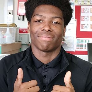 Meet your Posher, Aiden